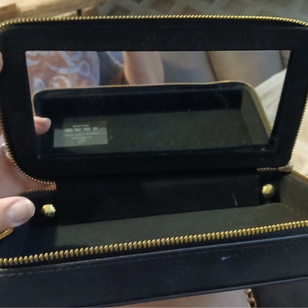 DIOR MIRRORED CASE w/ADDED CROSSBODY CHAIN💗💗💗 - Picture 3 of 3